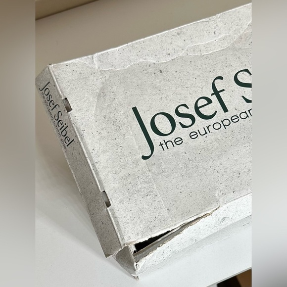 JOSEF SEIBEL "Caspian"Silver Metallic Sneaker, NEW! US 5-5.5 S(EU 36) - Picture 9 of 9